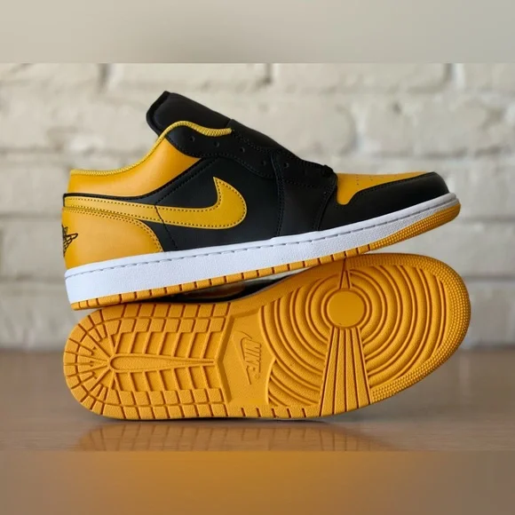 NIKE AIR JORDAN 1 LOW BLACK/YELLOW 29㎝ Jordan 1 Low Yellow Ochre Men's - 553558-072 - US